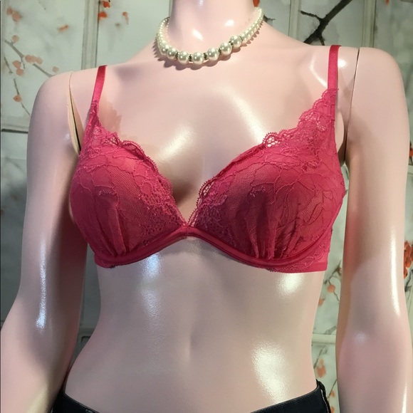 Victoria's Secret plunge 34 C Bra - Picture 2 of 7